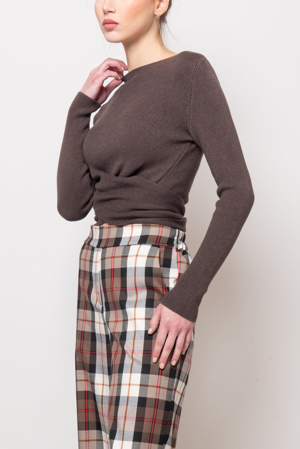 Maglia con incrocio cut out