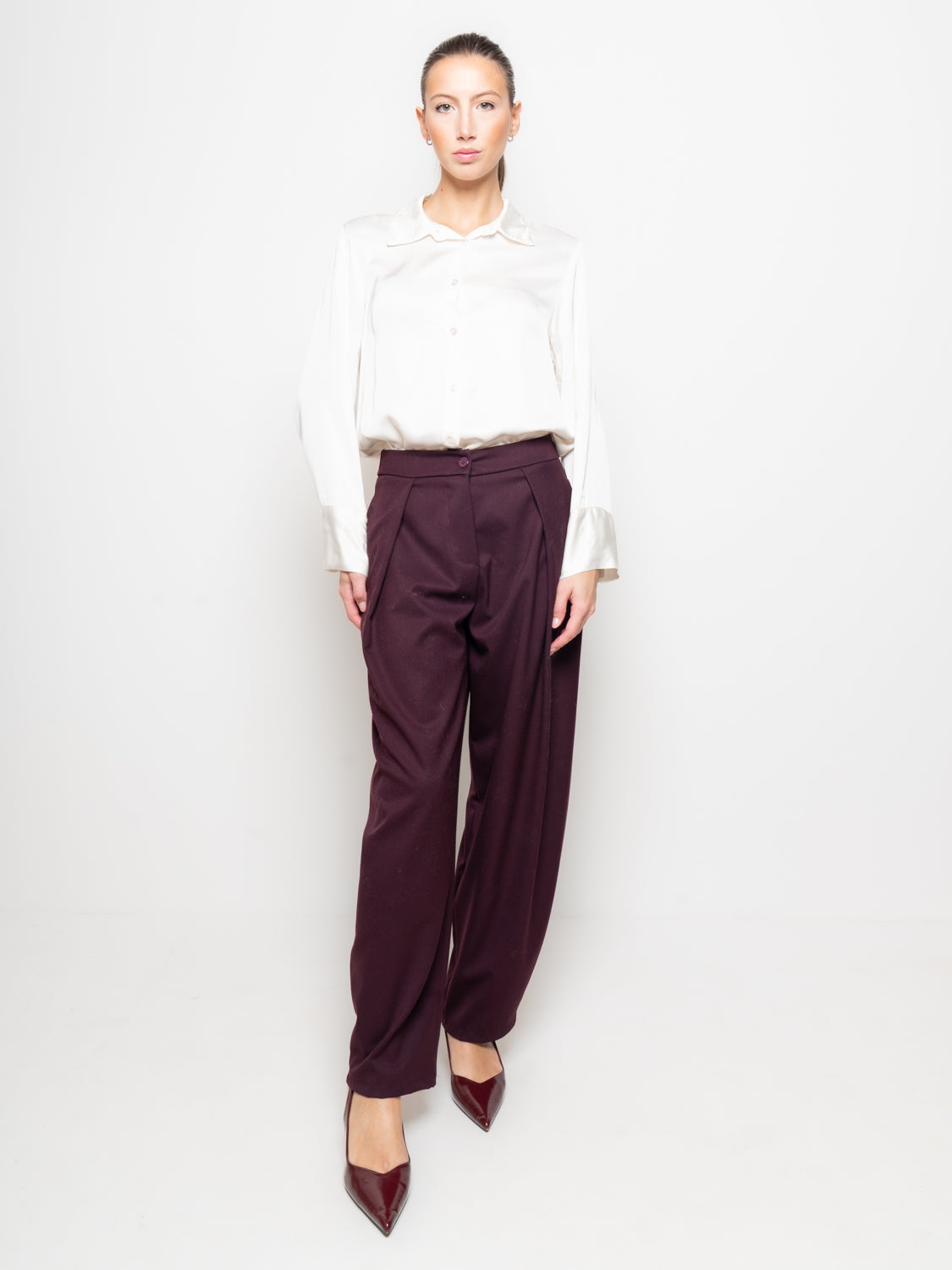 Pantalone barrel con pences