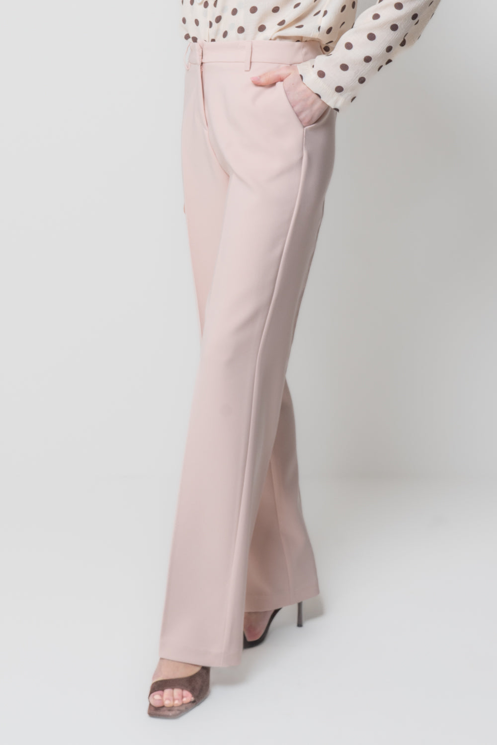 Pantaloni a palazzo da completo