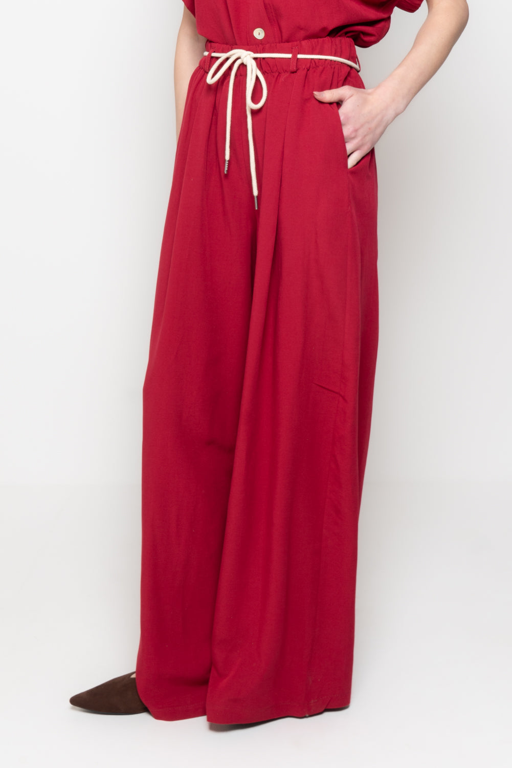 Pantalone palazzo in misto lino con cinturino