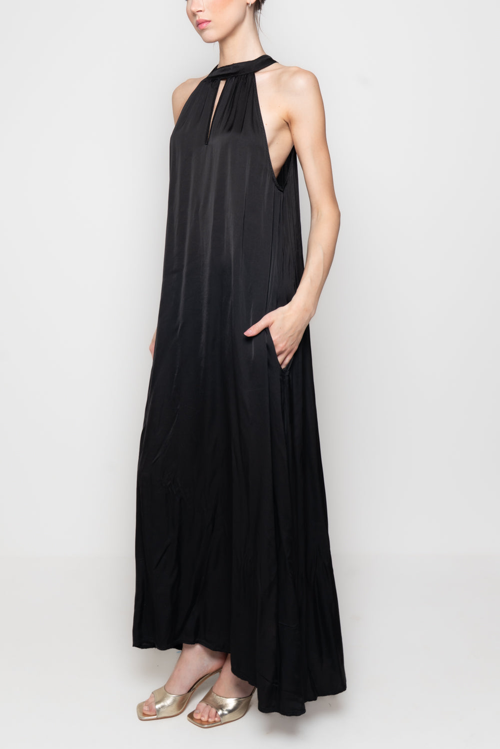 Abito in satin lungo