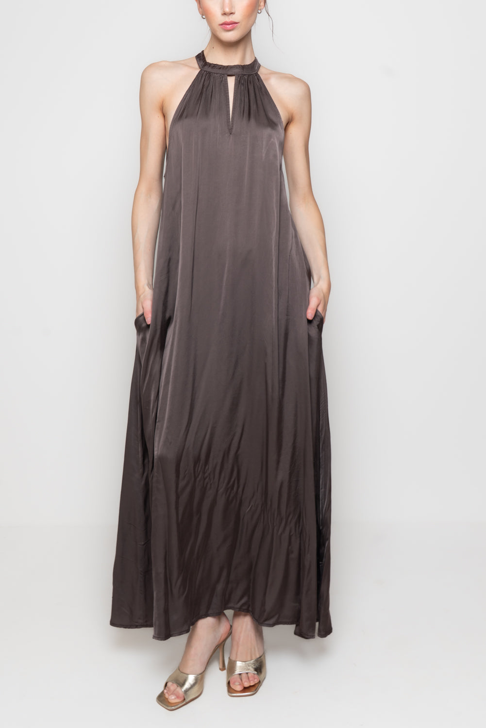 Abito in satin lungo