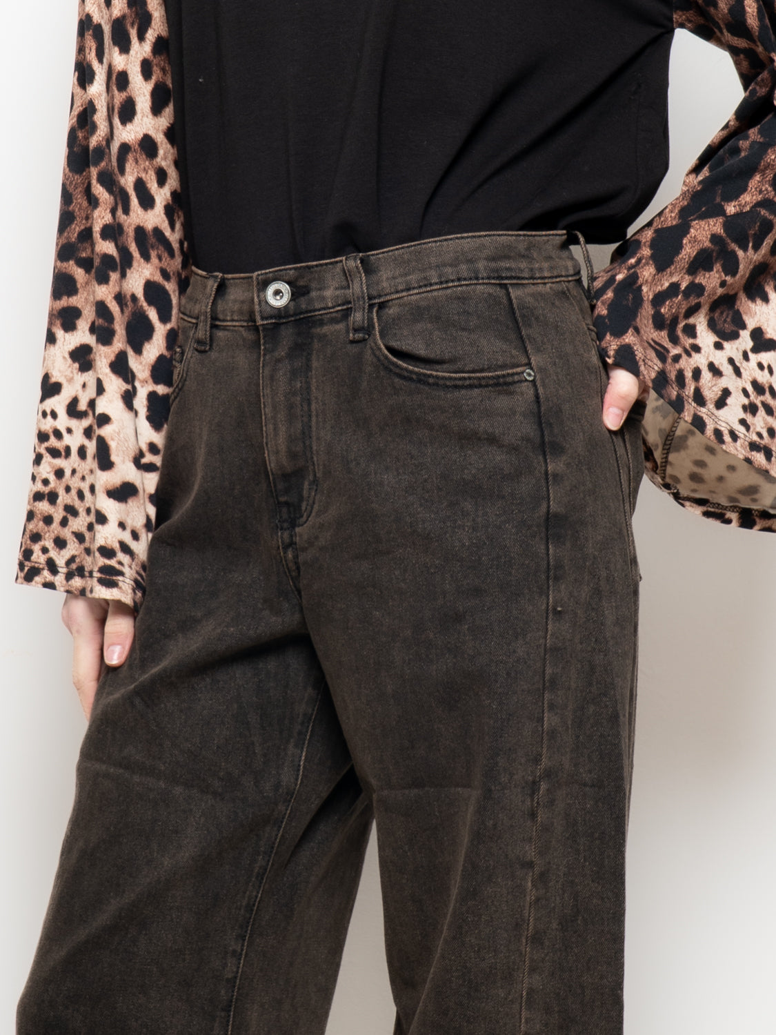 Jeans wide lavaggio al tè