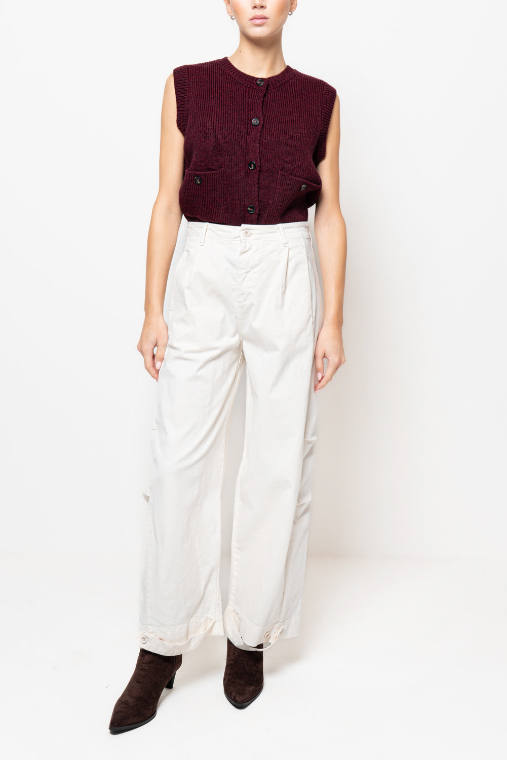 Barrel con bottone alla caviglia