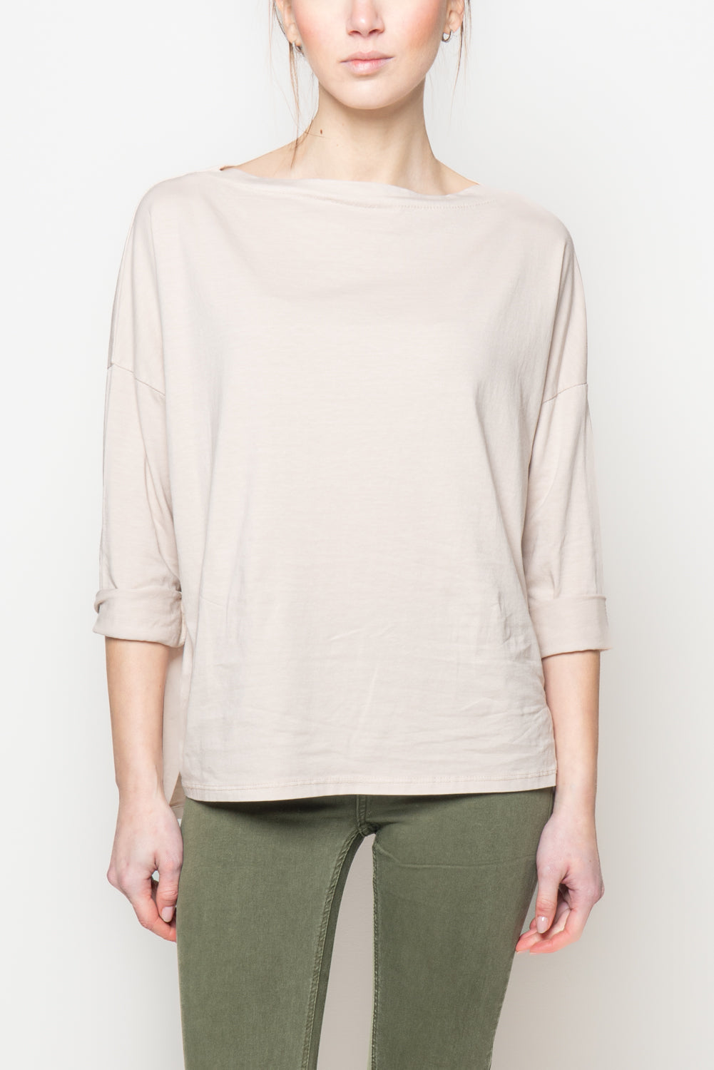 T shirt a manica lunga con scollo a barca