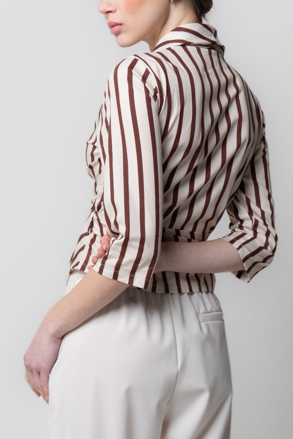 Camicia Rigata Nodata Frontale