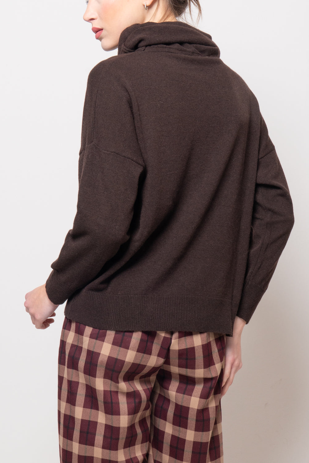 Maglia con collo ad anello