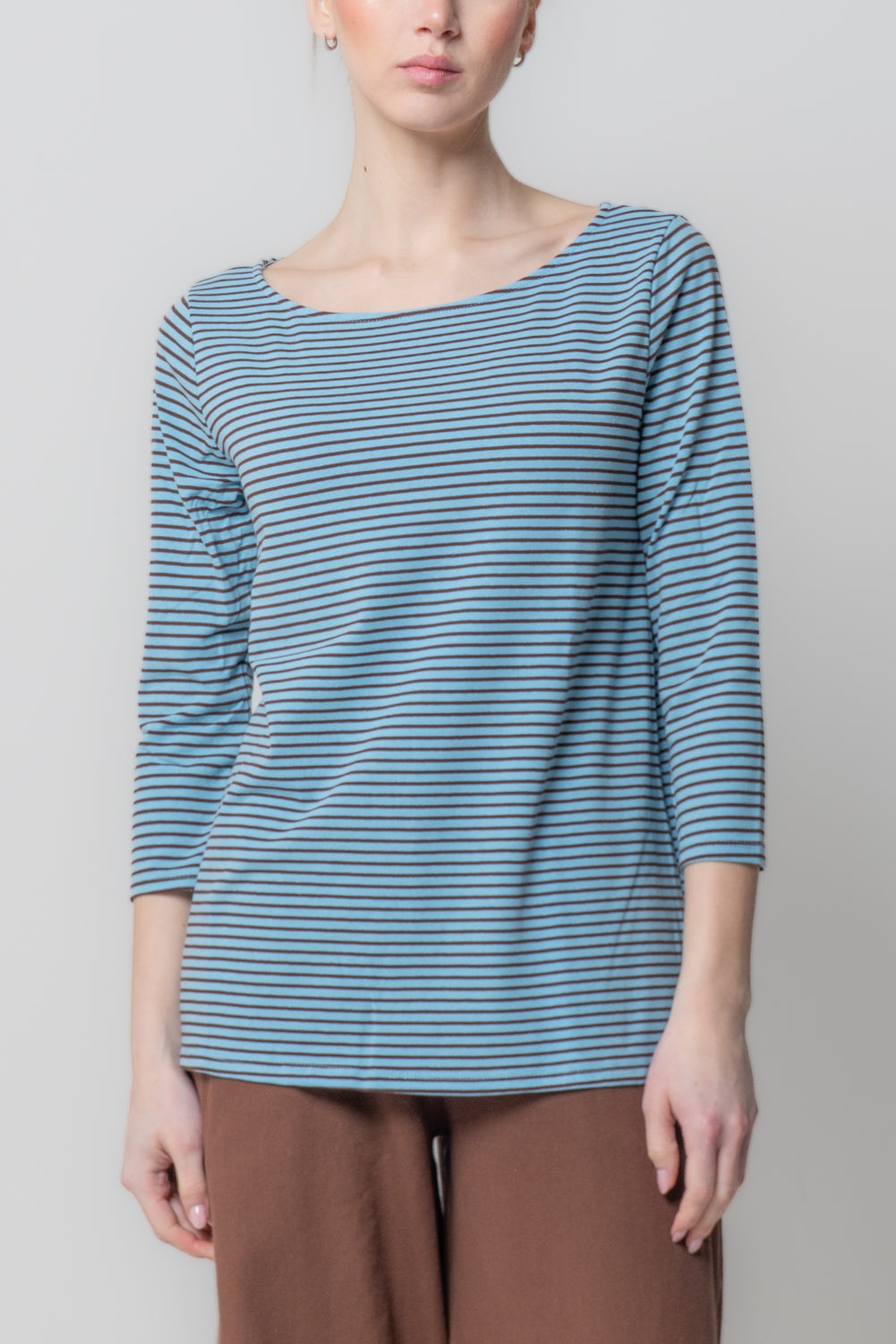 Maglia a Righe Sottili con Spacchetti