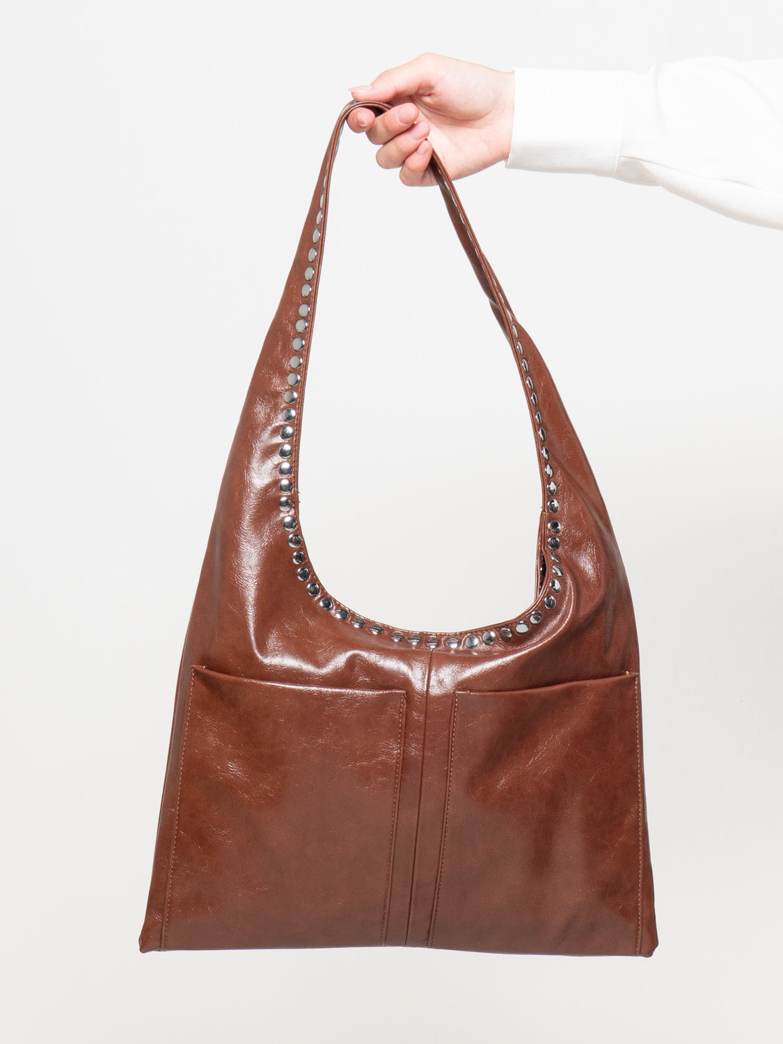 Borsa con borchie