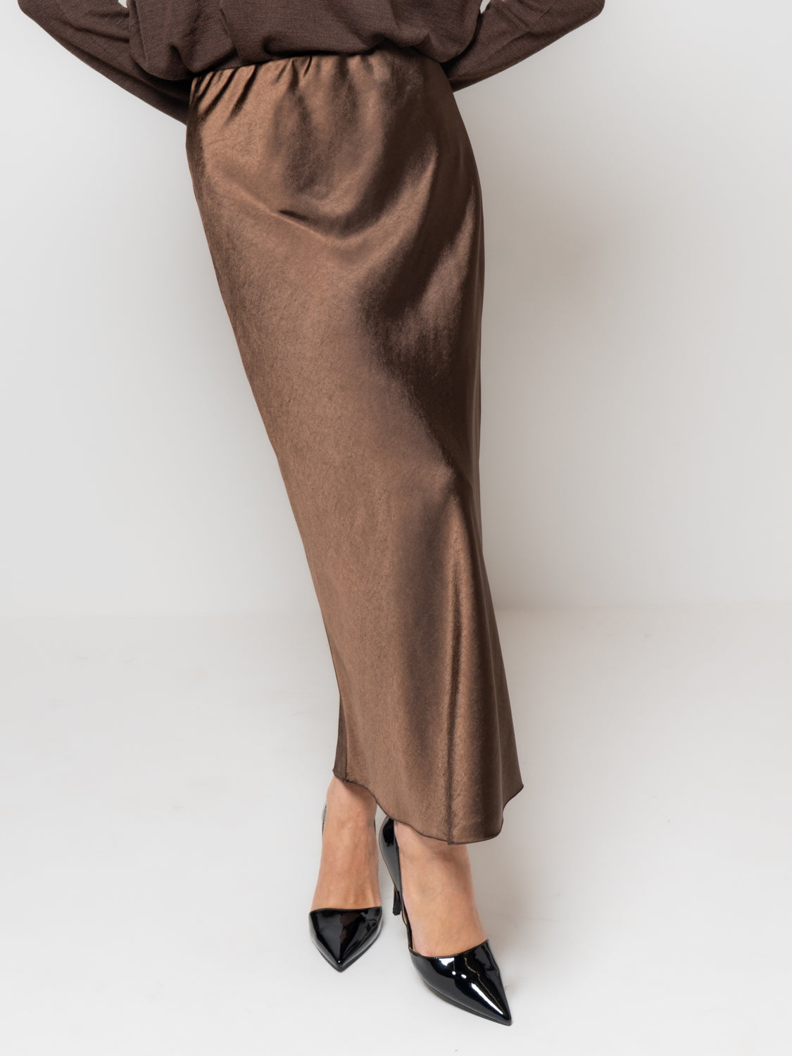 Gonna in satin lunga