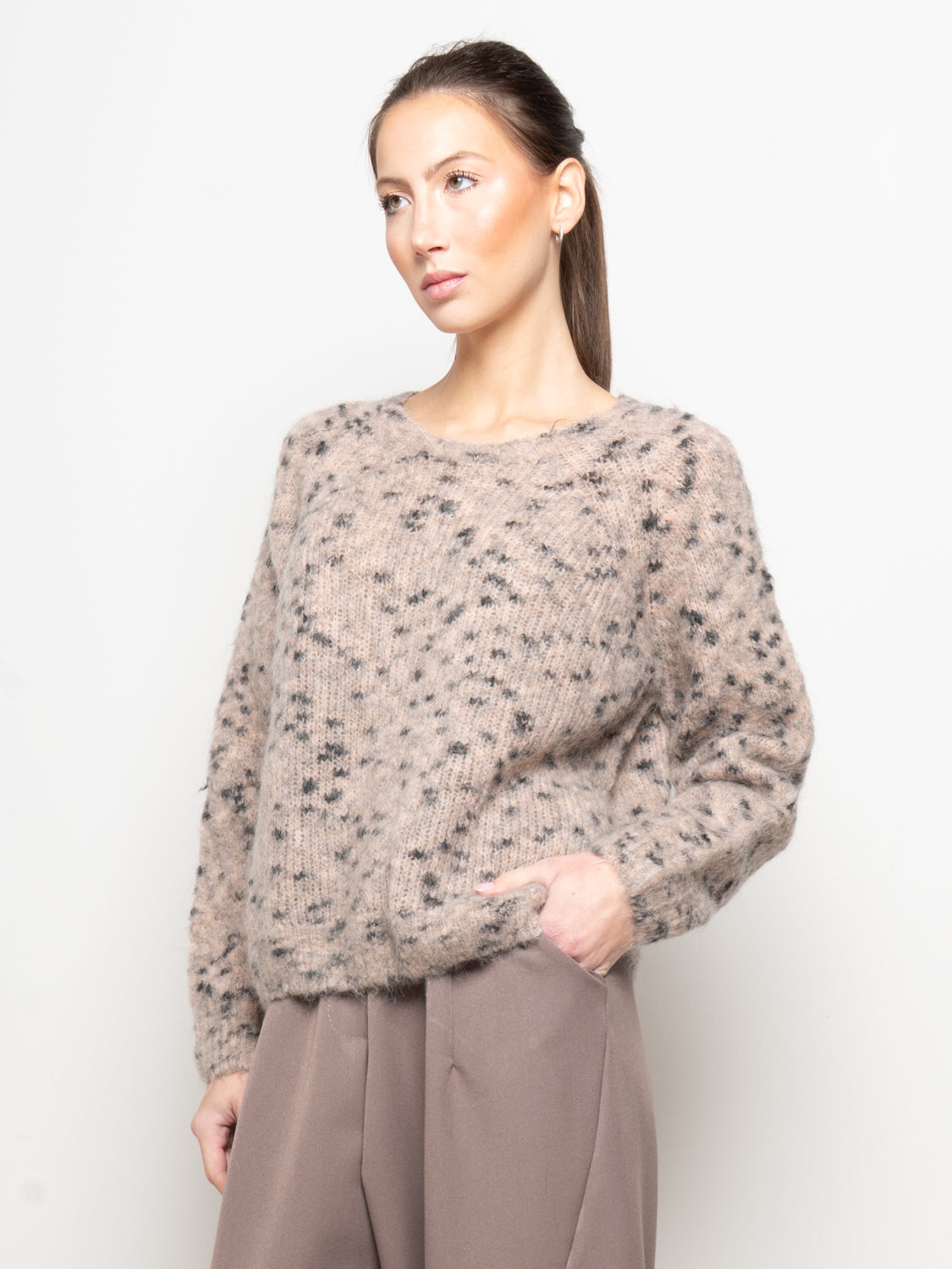 Maglia fantasia puntinata