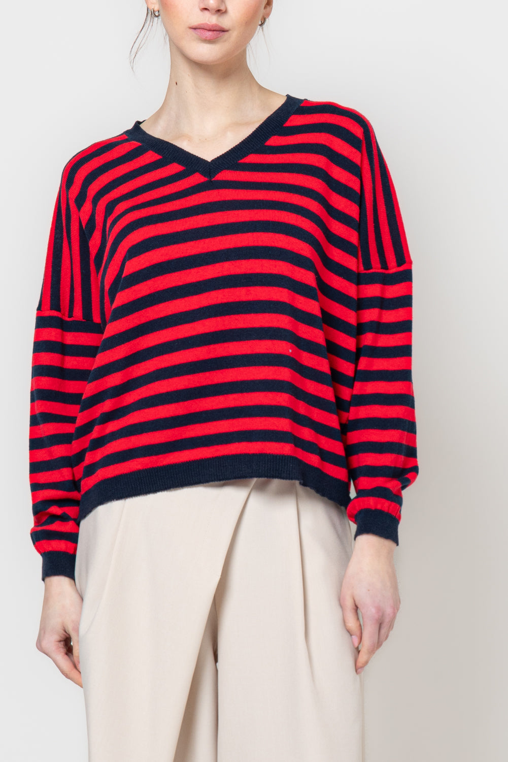 Maglia a righe con scollo a v