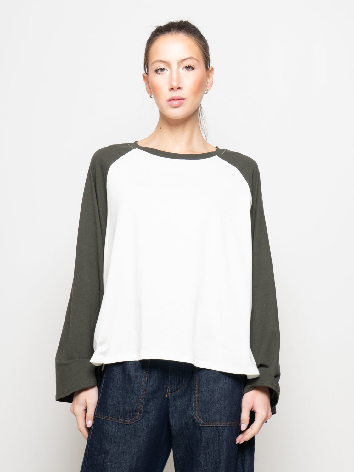 T- Shirt con manica Svasata bicolore