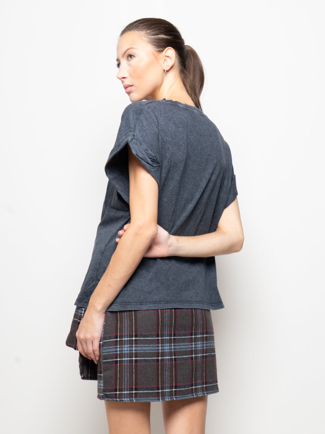 T-shirt girocollo con stampa grafica animalier