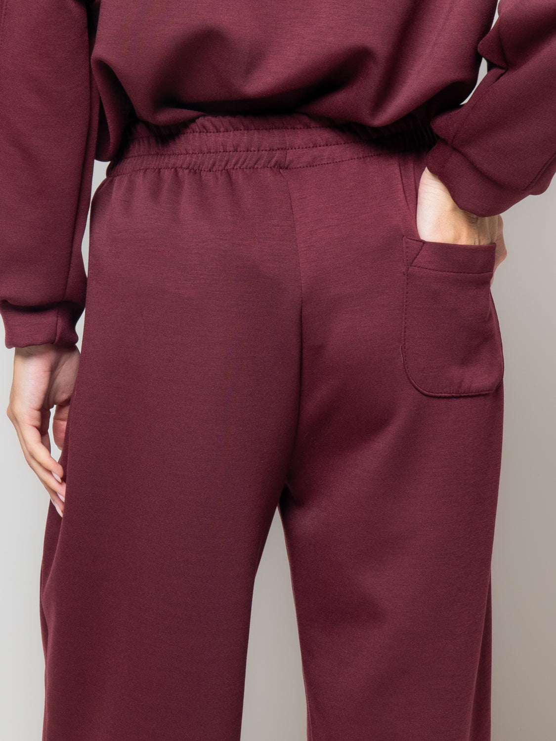 Pantalone baggy in neoprene