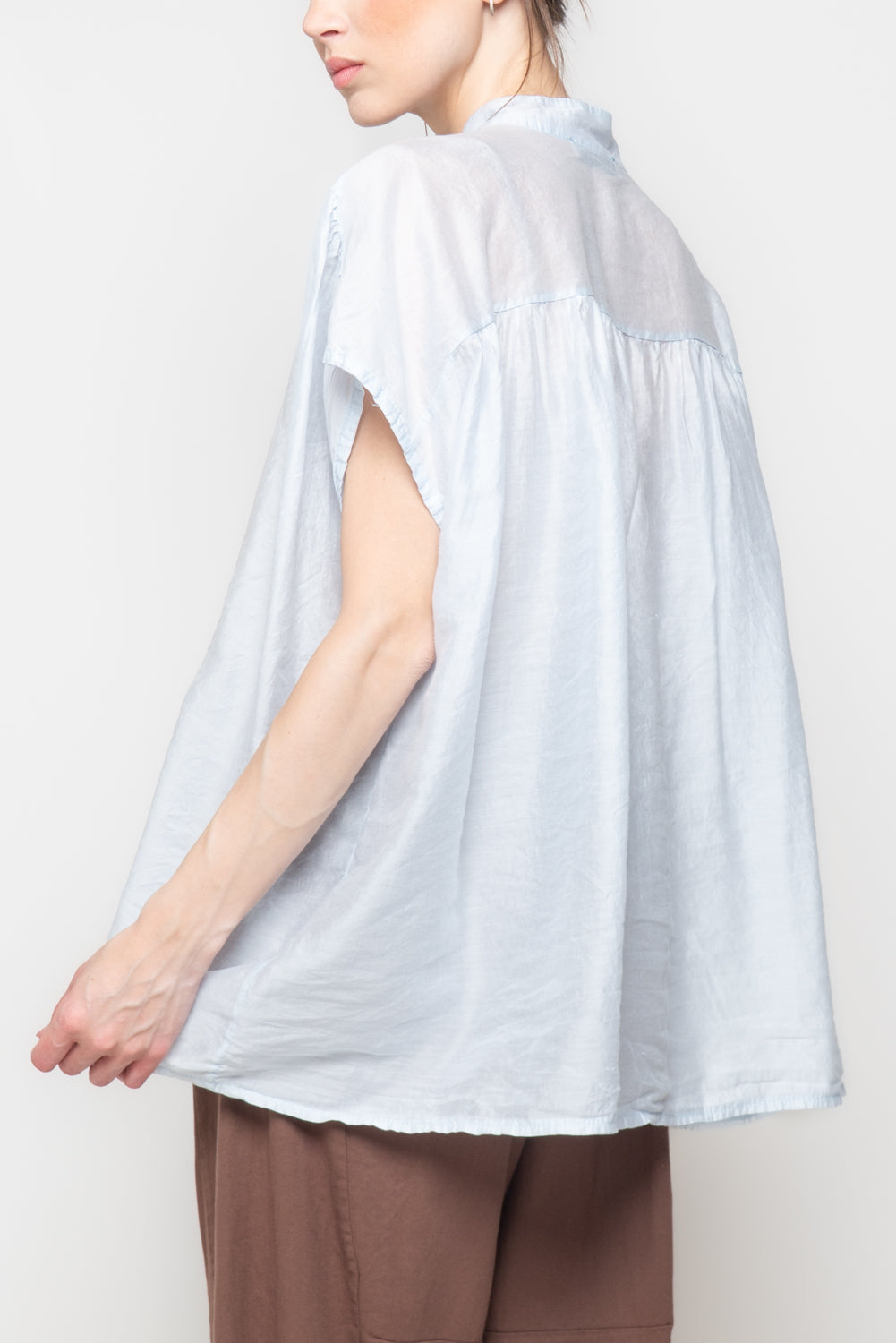 Camicia smanicata over