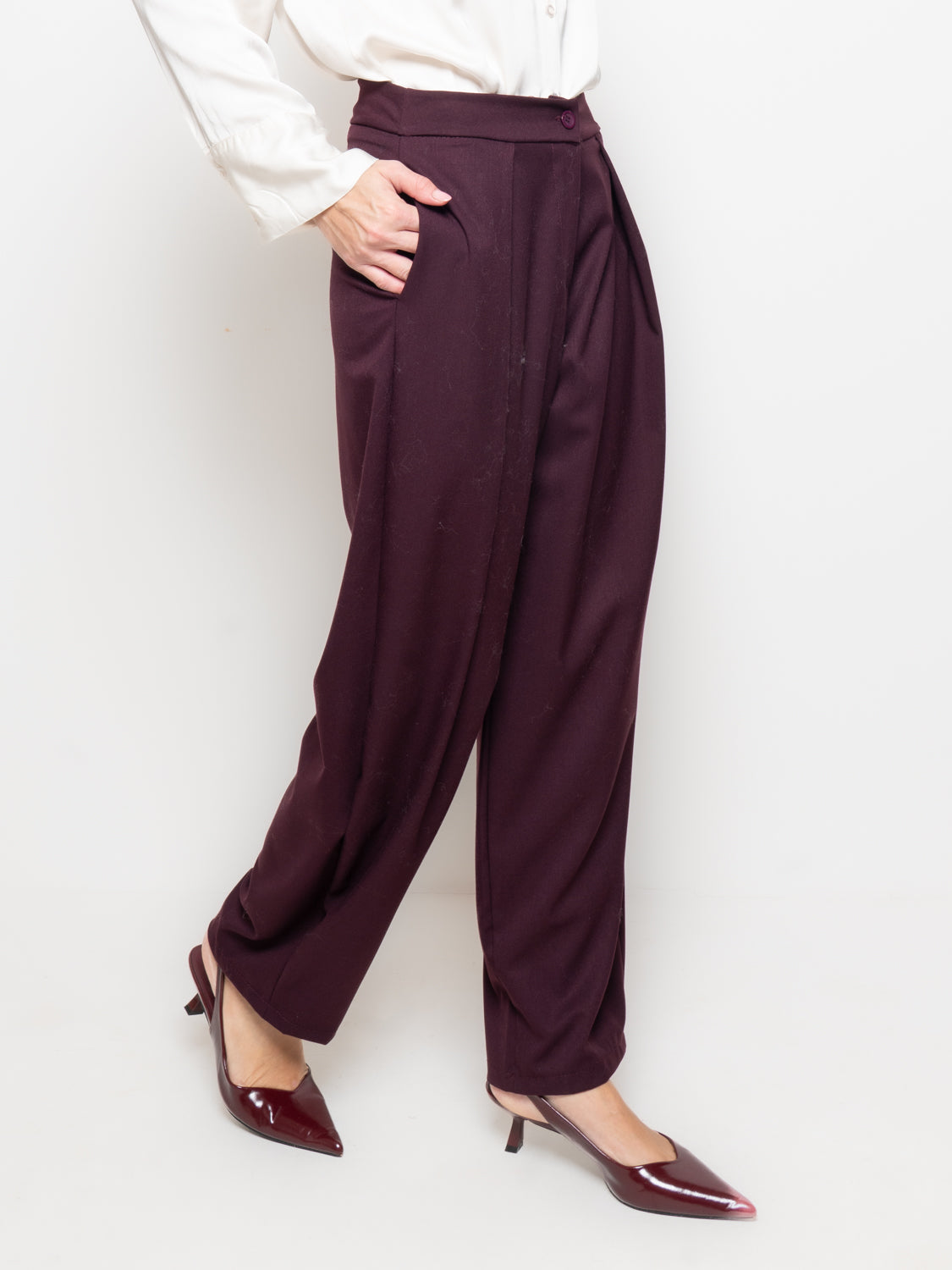 Pantalone barrel con pences