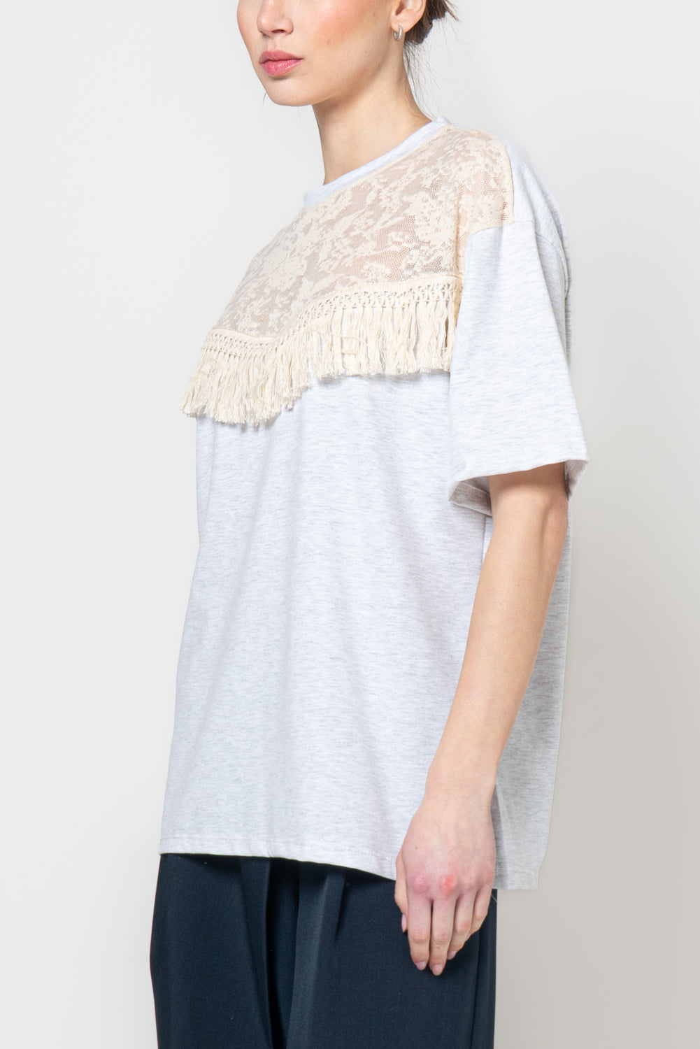 T shirt con dettagli in macramè