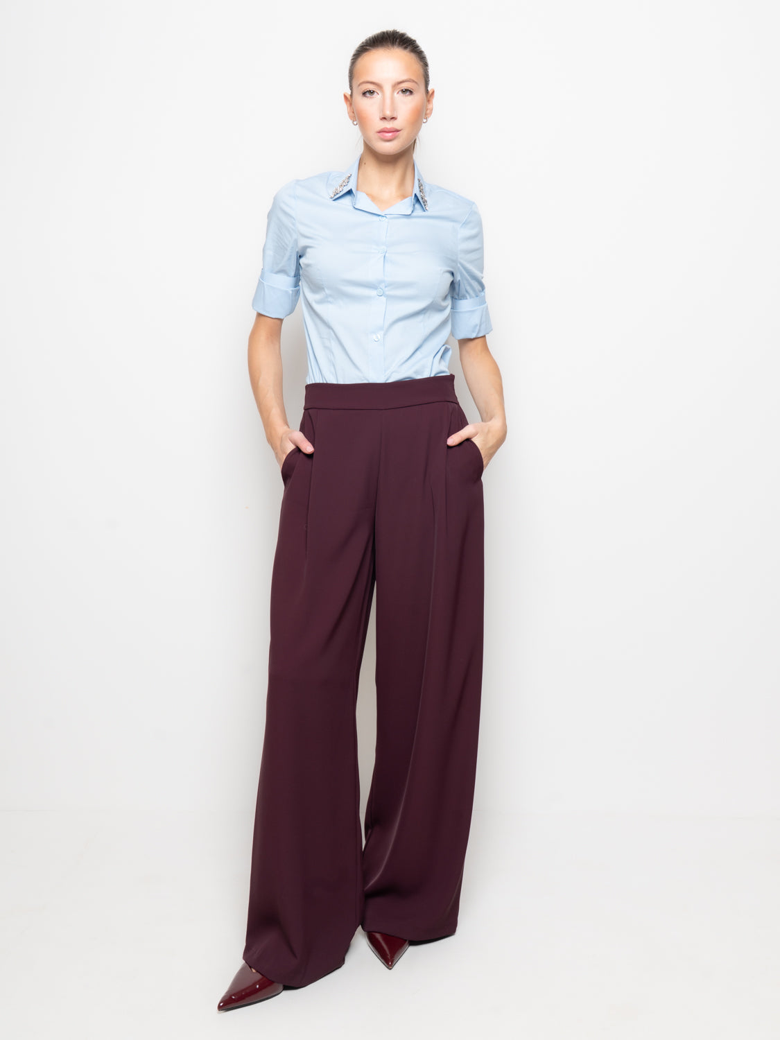 Pantalone palazzo con pences
