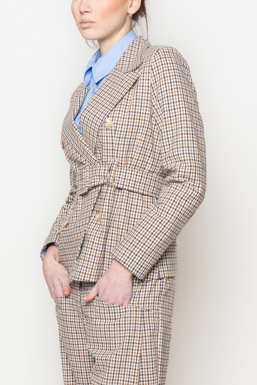 Giacca con cintura a quadretti