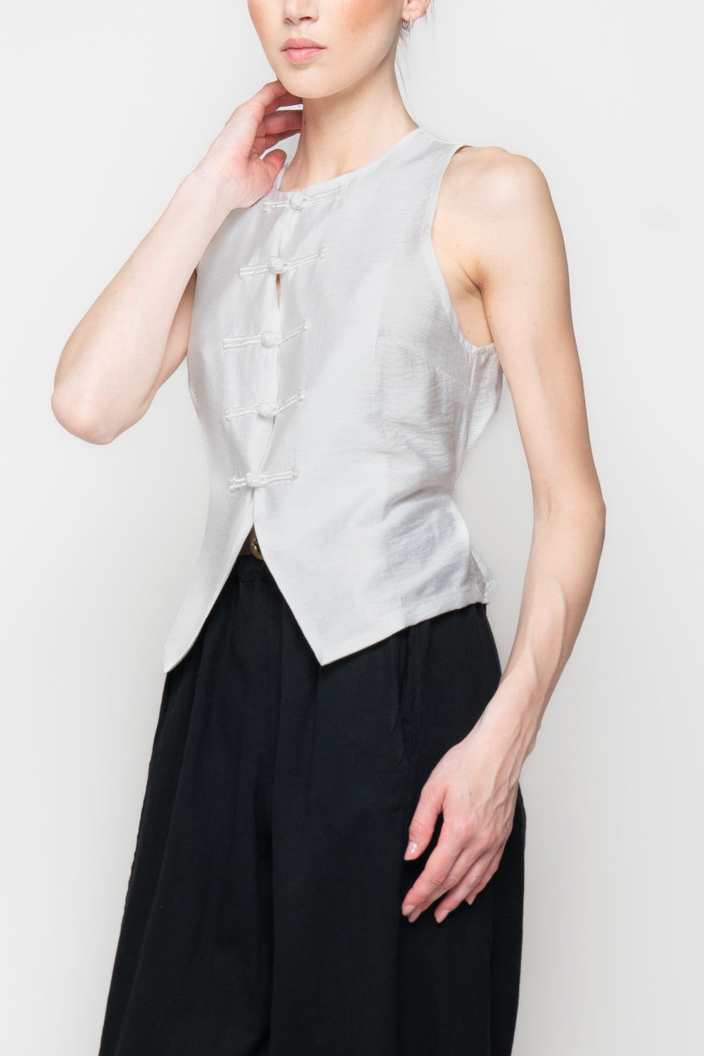Gilet in Stile Orientale con Chiusura ad Alamari