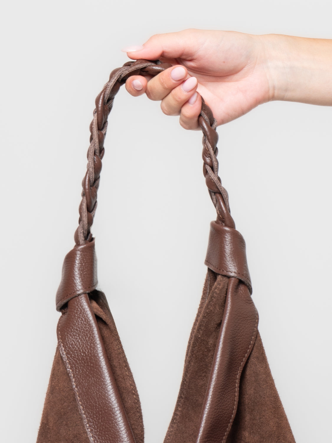 Borsa in pelle a spalla con manico a treccia