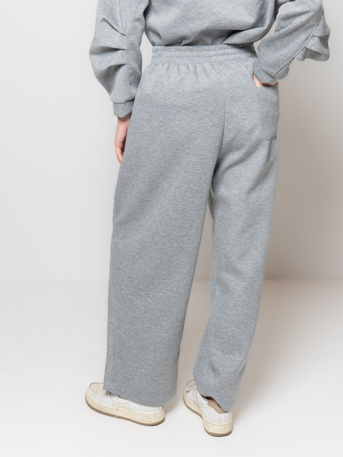 Pantalone baggy in neoprene