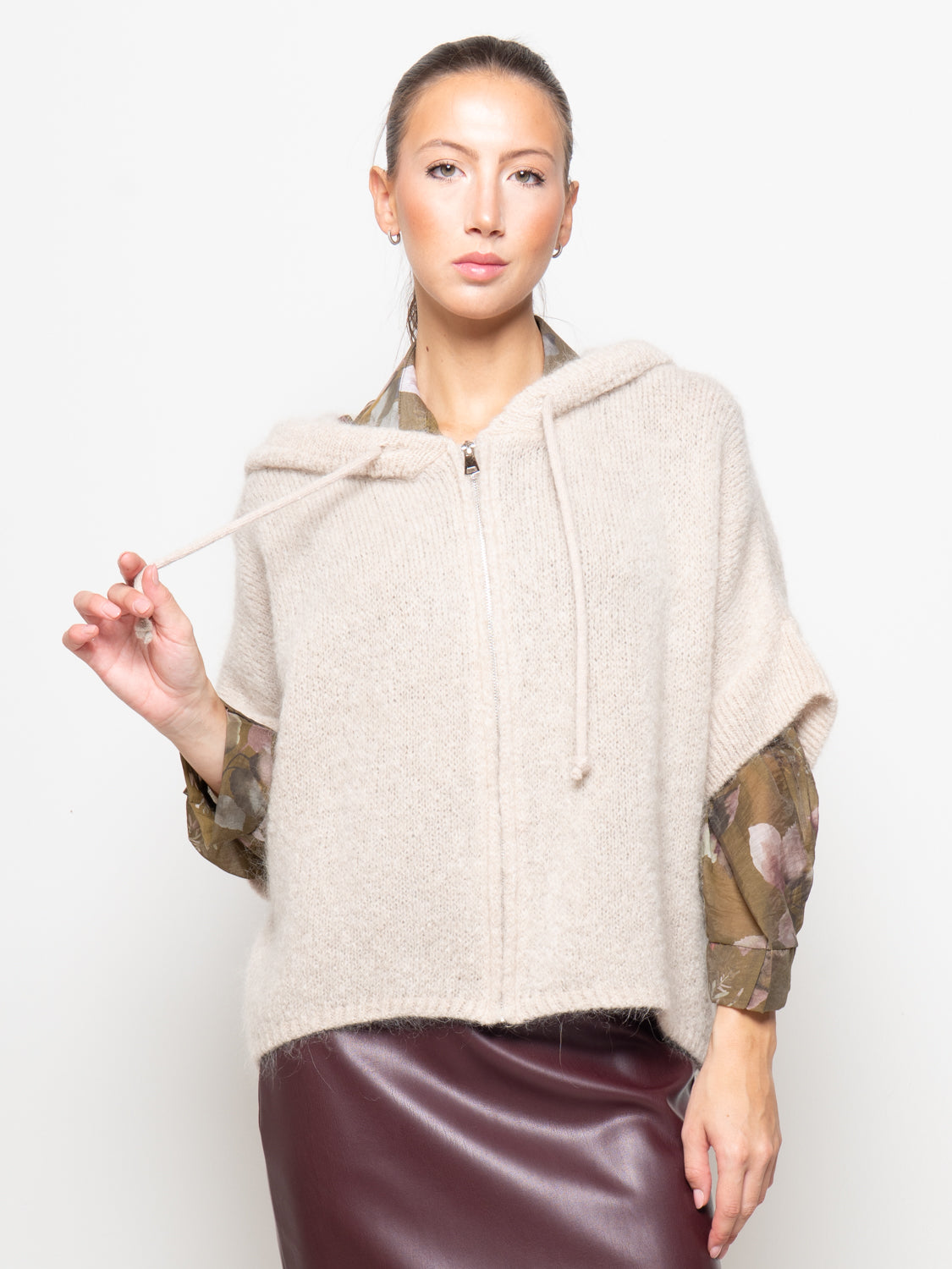Cardigan con cappuccio in maglia mohair e zip