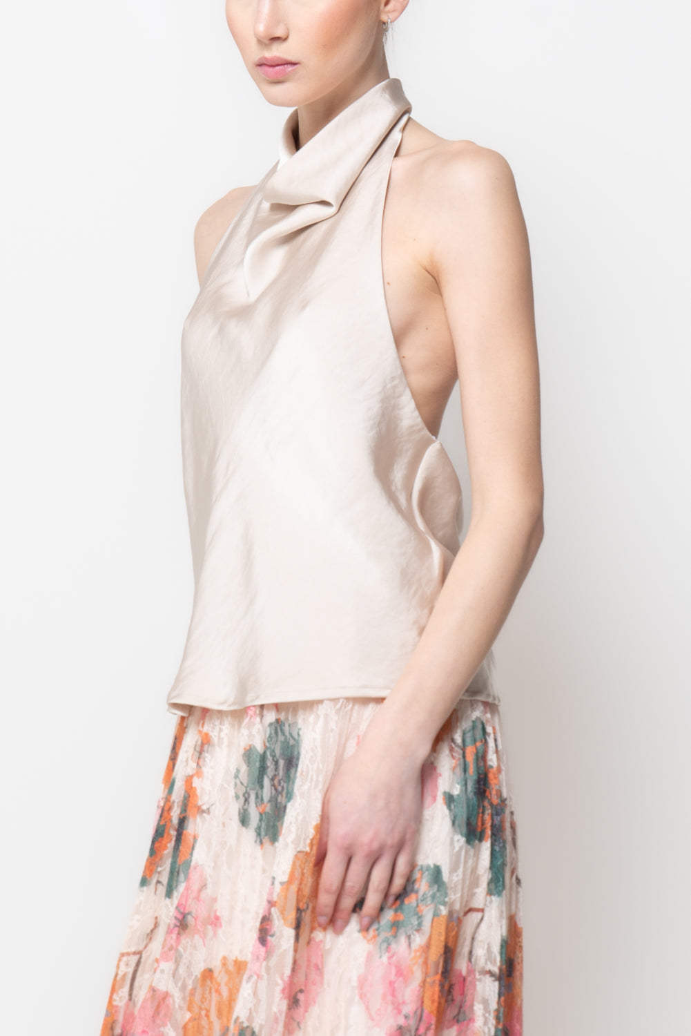 Top Satin con Scollo all'Americana