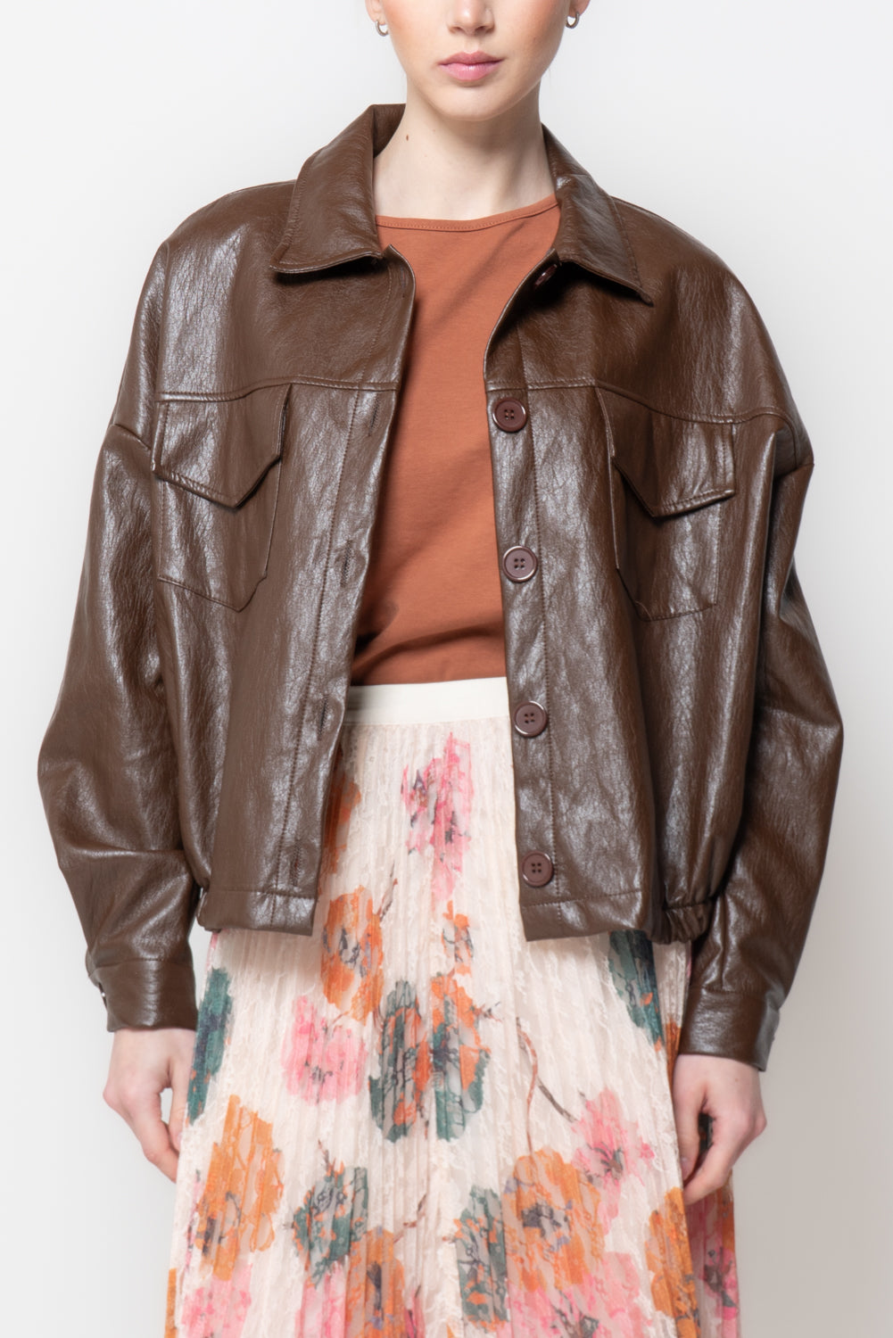 Bomber in similpelle con tasche frontali