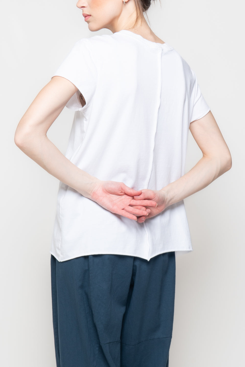 T-shirt Basica con Dettaglio Spalla