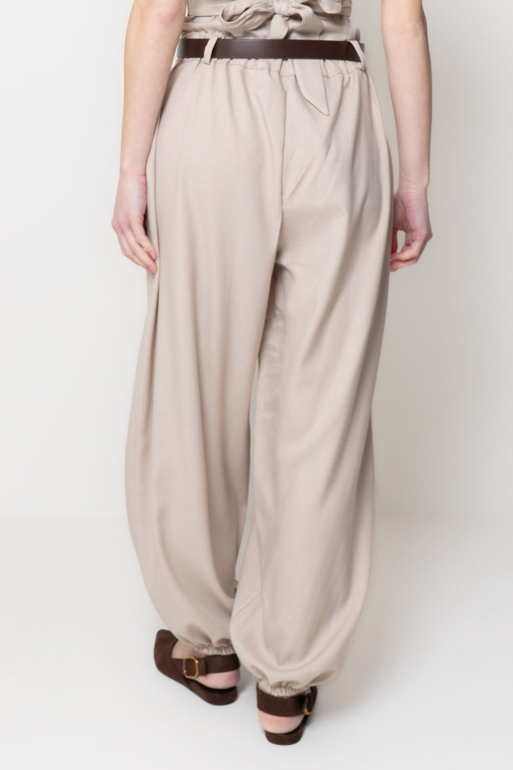 Pantalone modello harem con Cintura