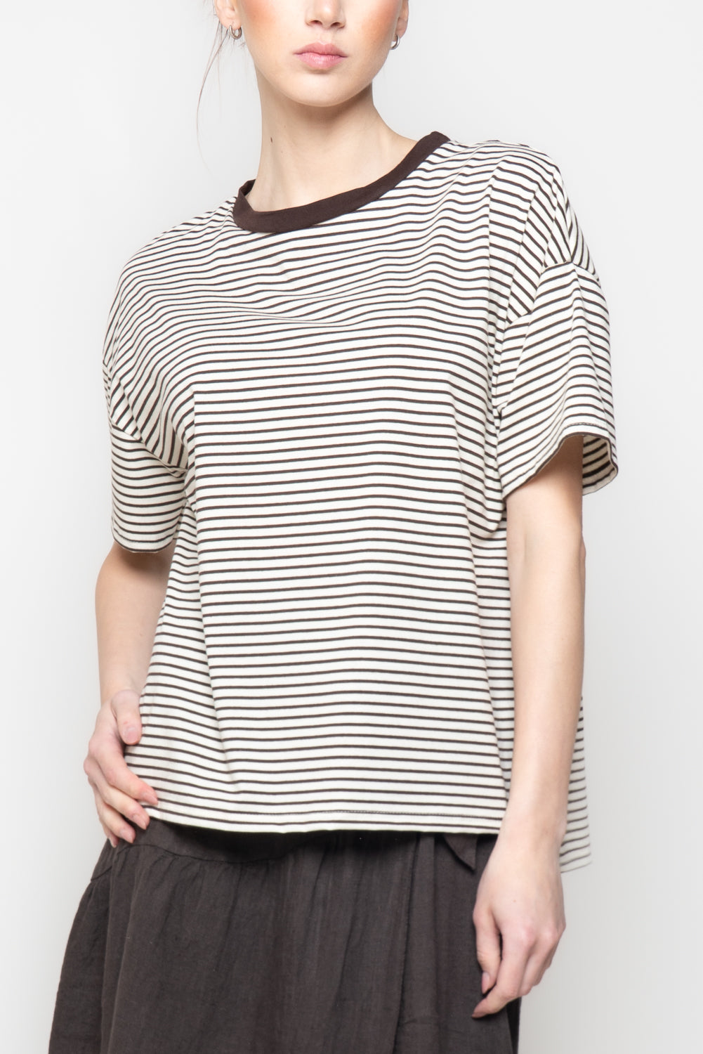 T-shirt a righe con profilo