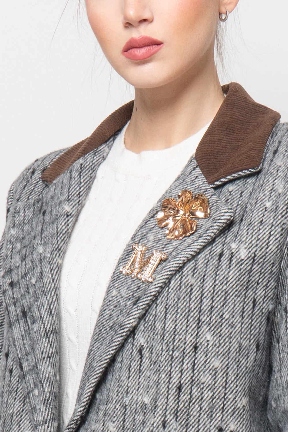 Giacca spigata con colletto in velluto