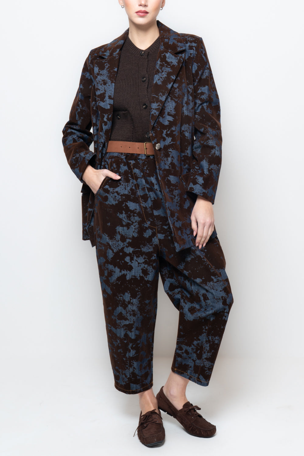 Pantalone baggy tessuto floccato