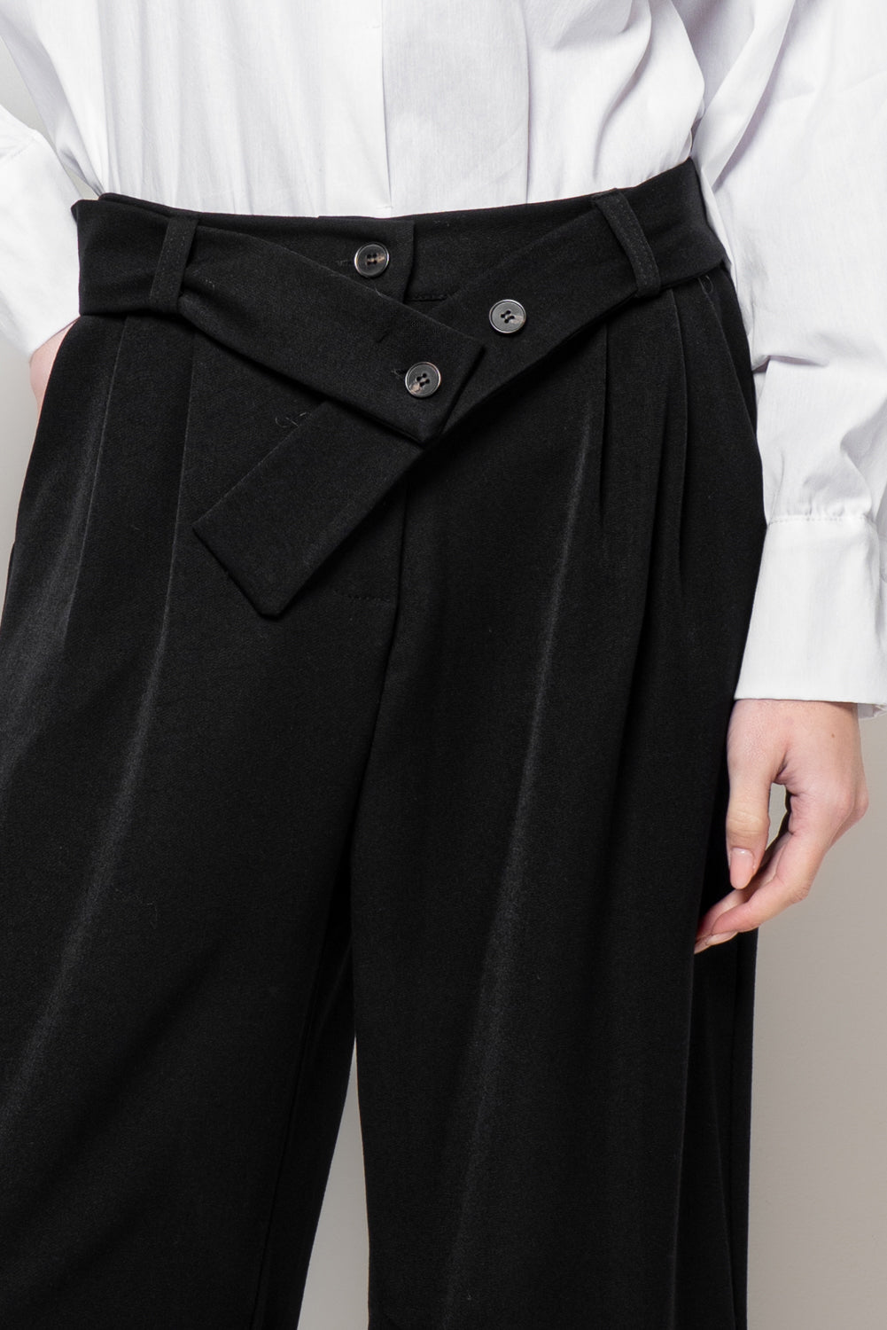 Pantaloni palazzo con fusciacca