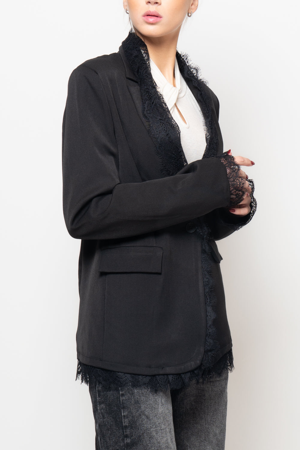 Giacca con profili in pizzo