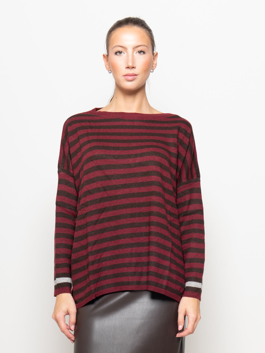 Maglia rigata misto cashmere con dettaglio a contrasto
