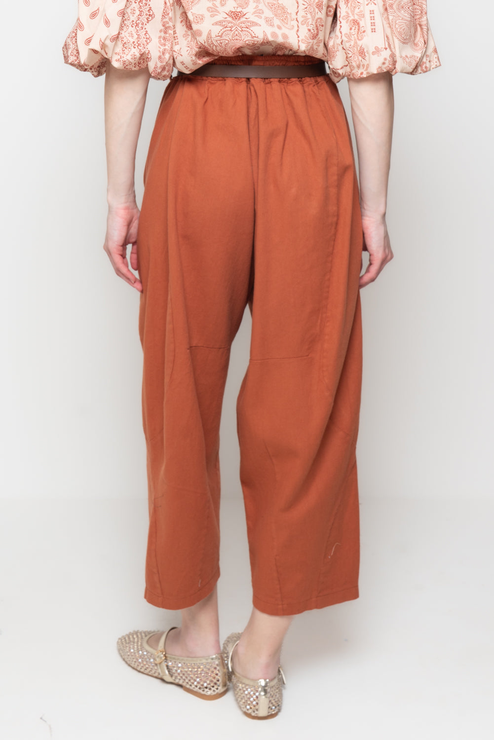 Pantalone a Gamba Larga con Cintura