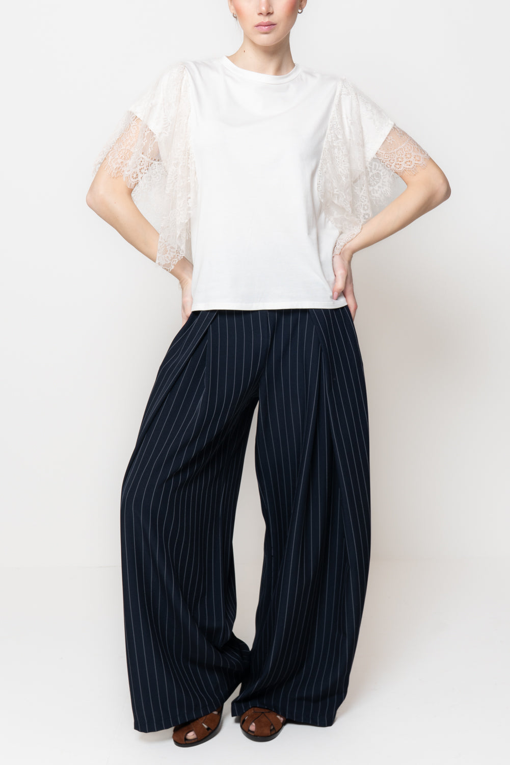 T-shirt con Maniche in Pizzo