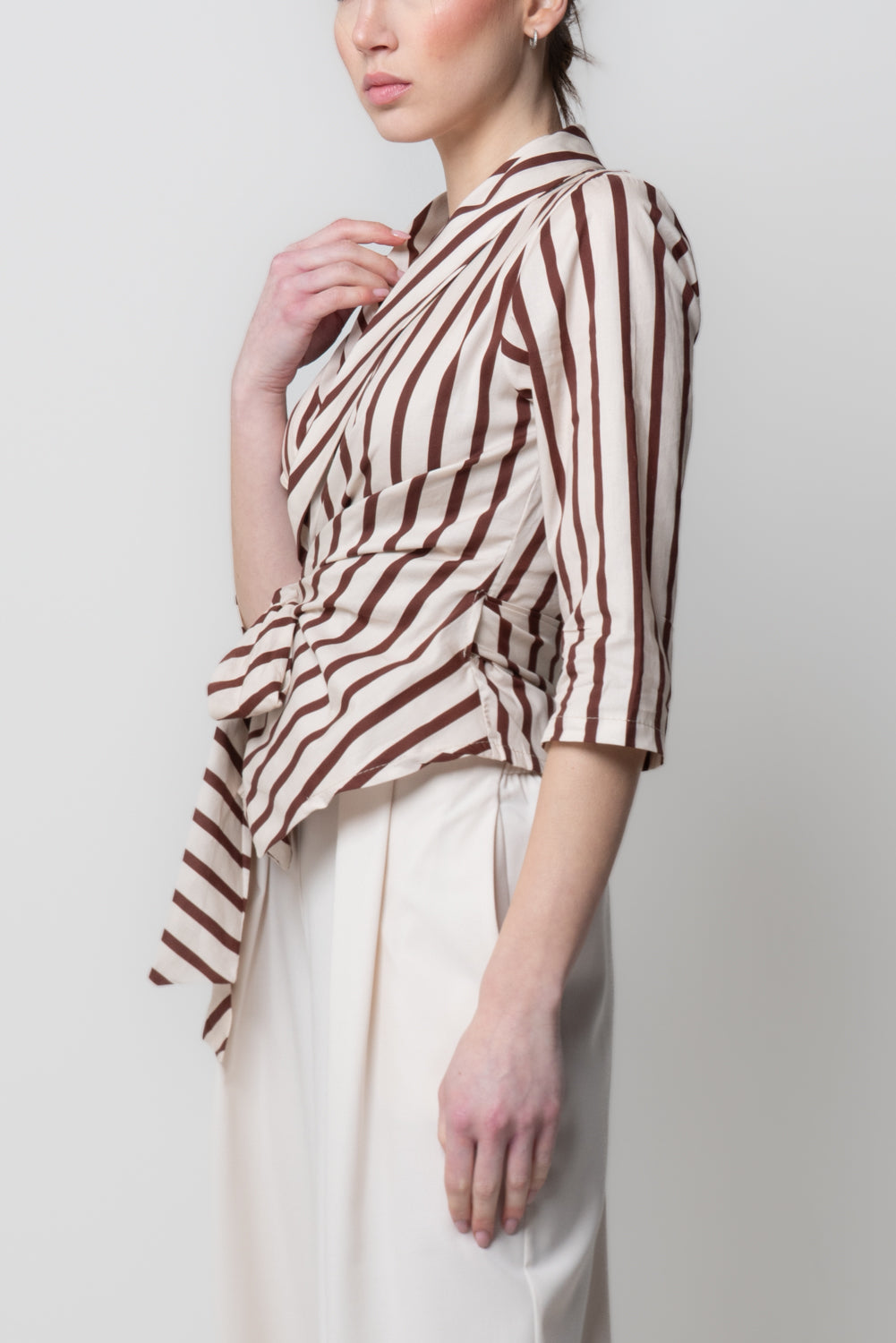 Camicia Rigata Nodata Frontale