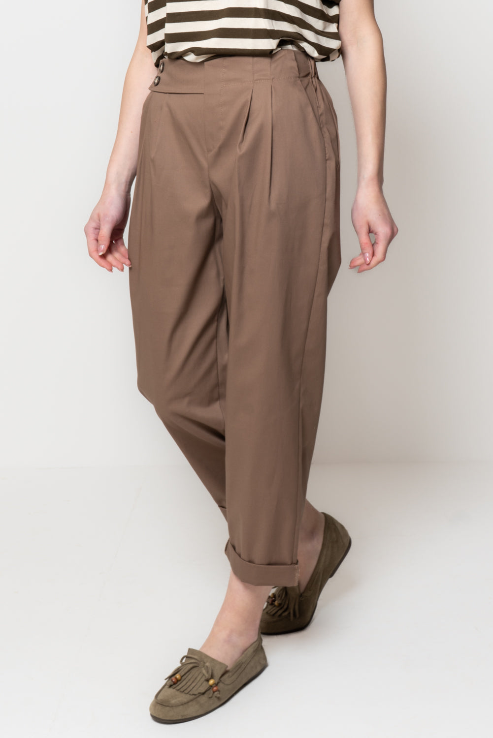 Pantalone in Cotone Due Bottoni