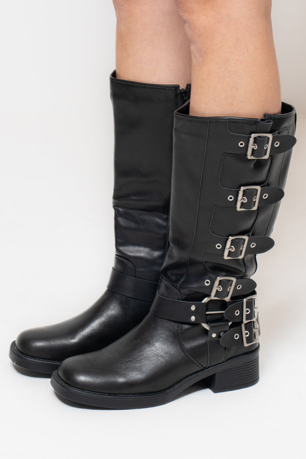 Stivale biker con fibbia