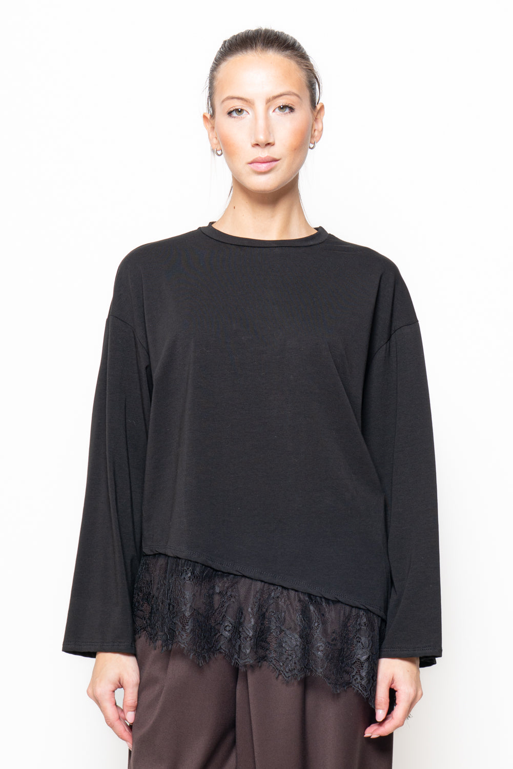T-shirt oversize con fondo in pizzo