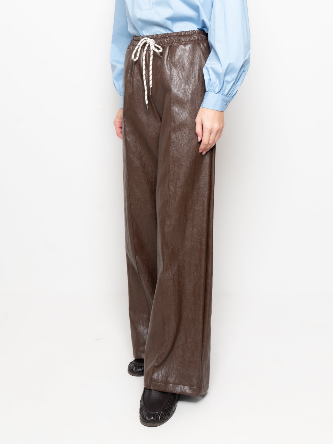 Pantalone in ecopelle con coulisse