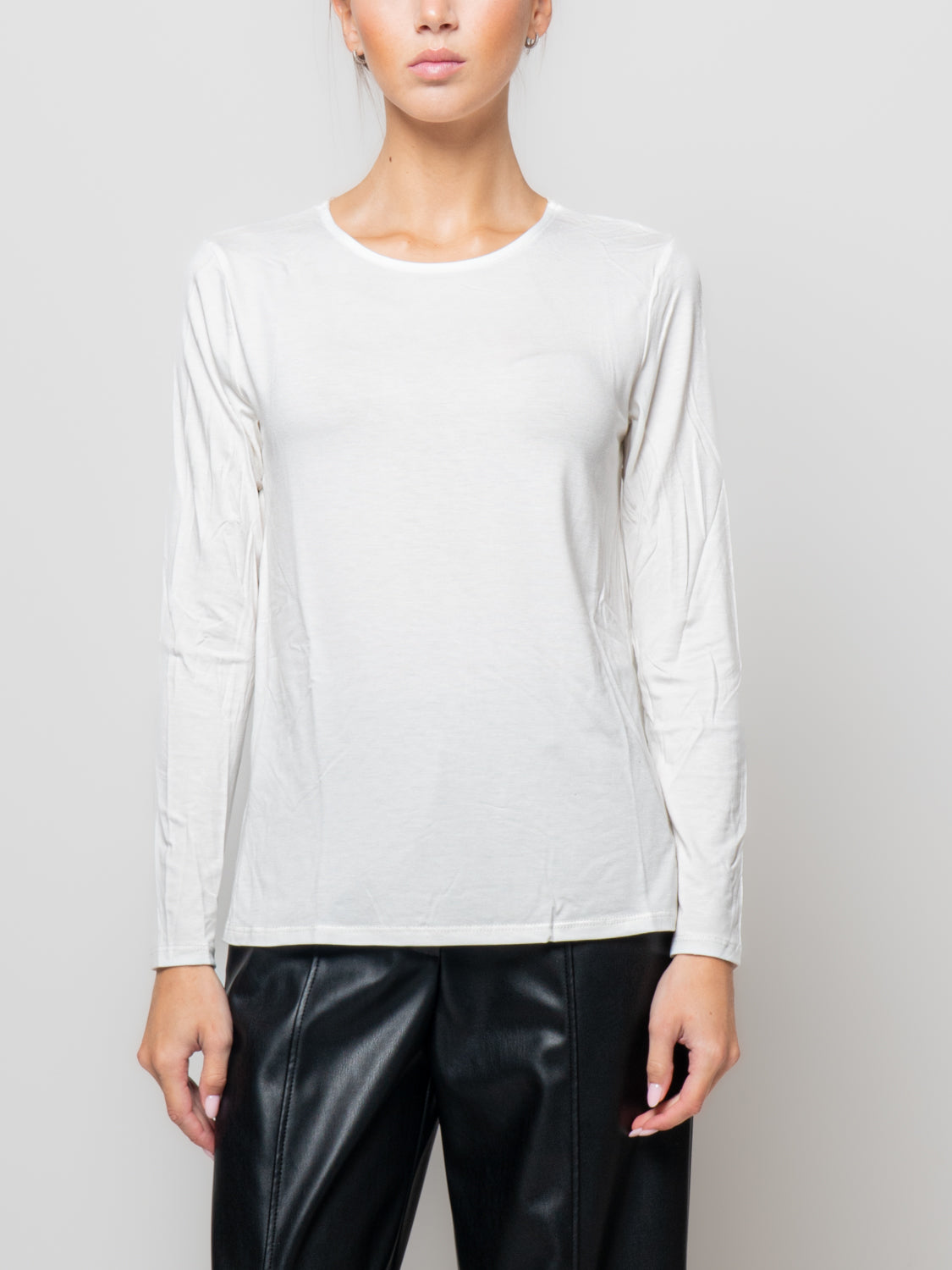 T shirt in viscosa con spacchi