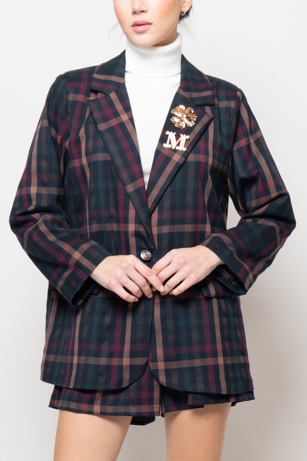 Giacca a quadri con spille