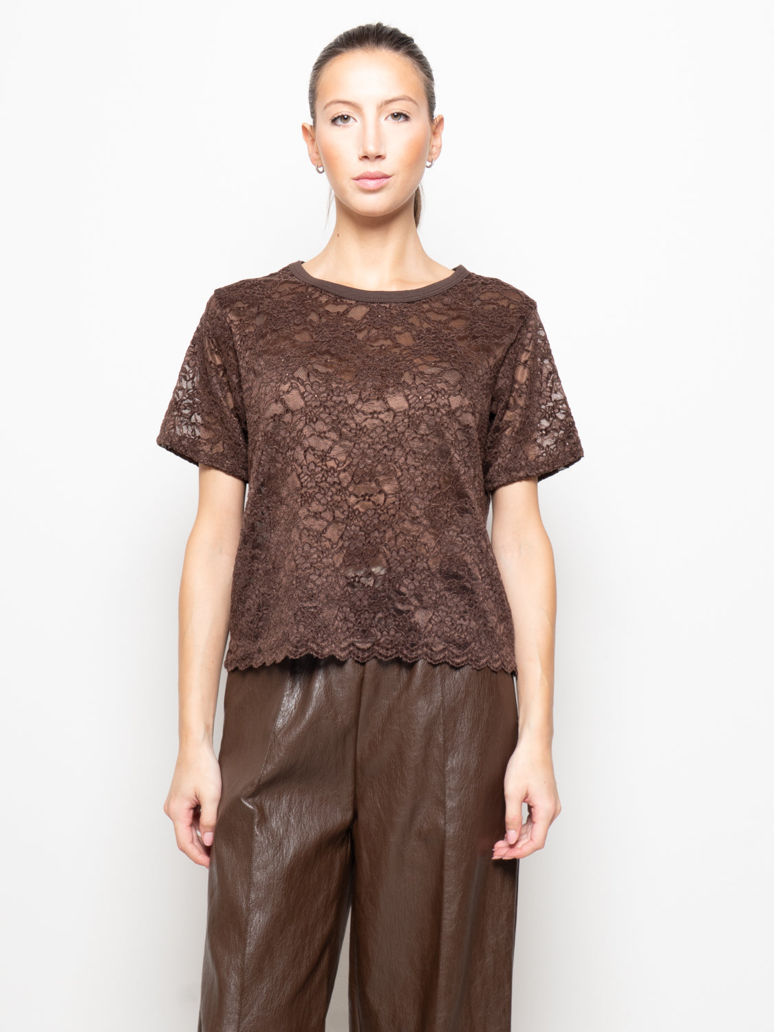 Top in pizzo macramè