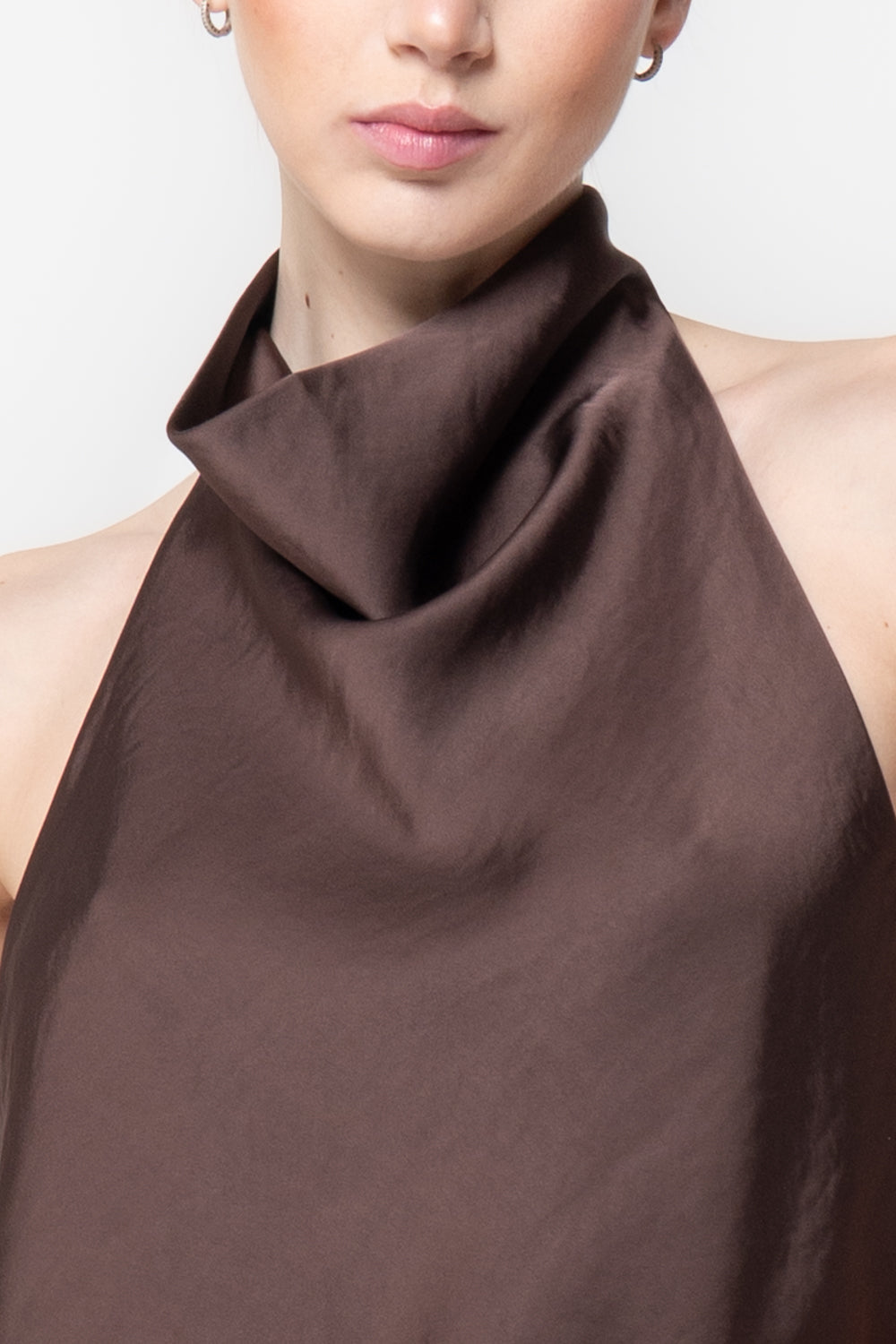 Top Satin con Scollo all'Americana