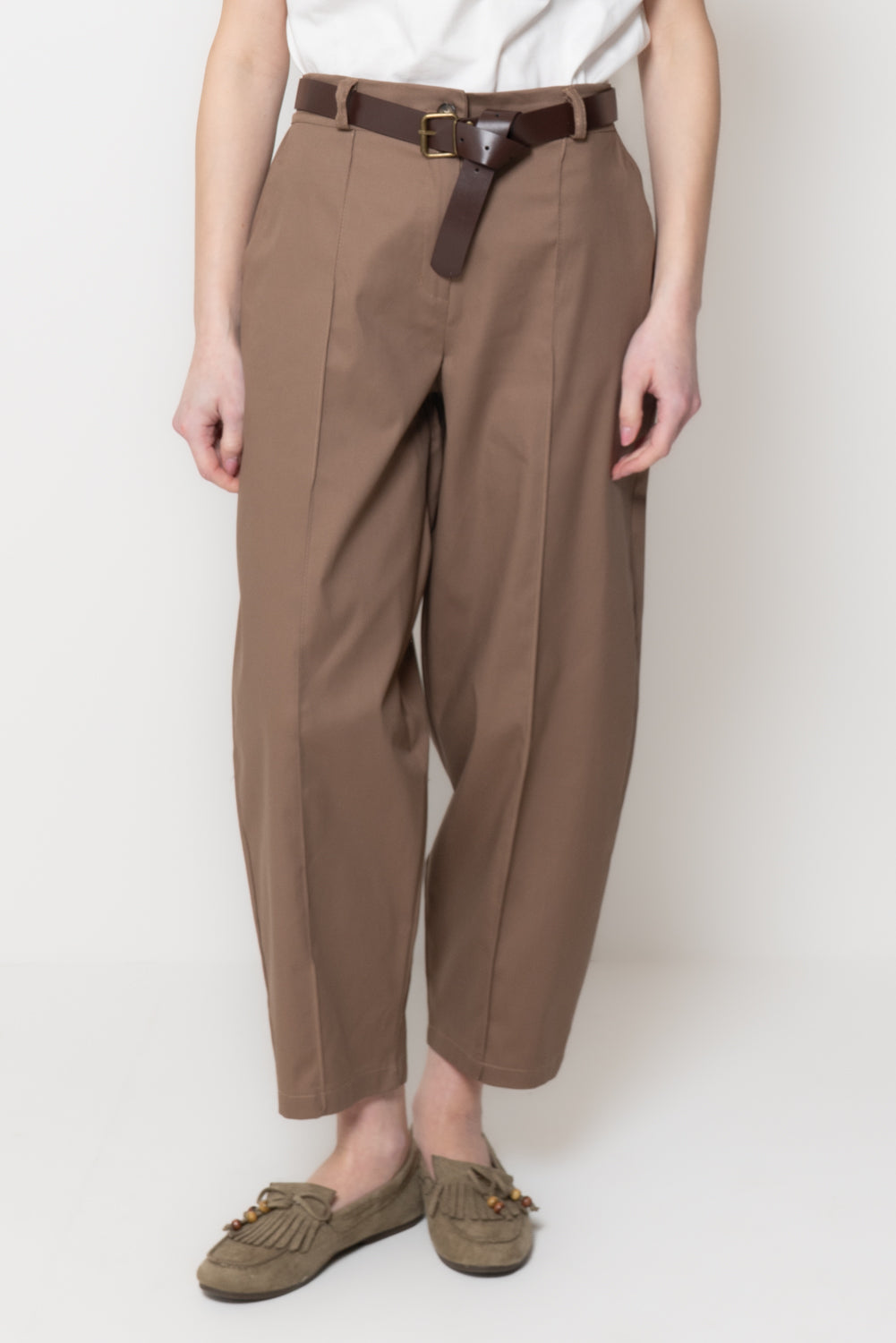 Pantaloni con Cucitura Frontale